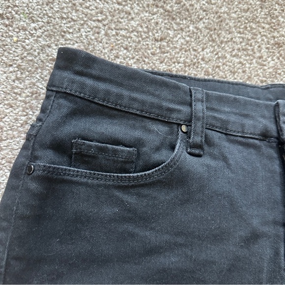 Blank NYC Black Denim Jean Shorts Frayed Hem Women’s Size 25 Grunge Summer - Picture 4 of 16